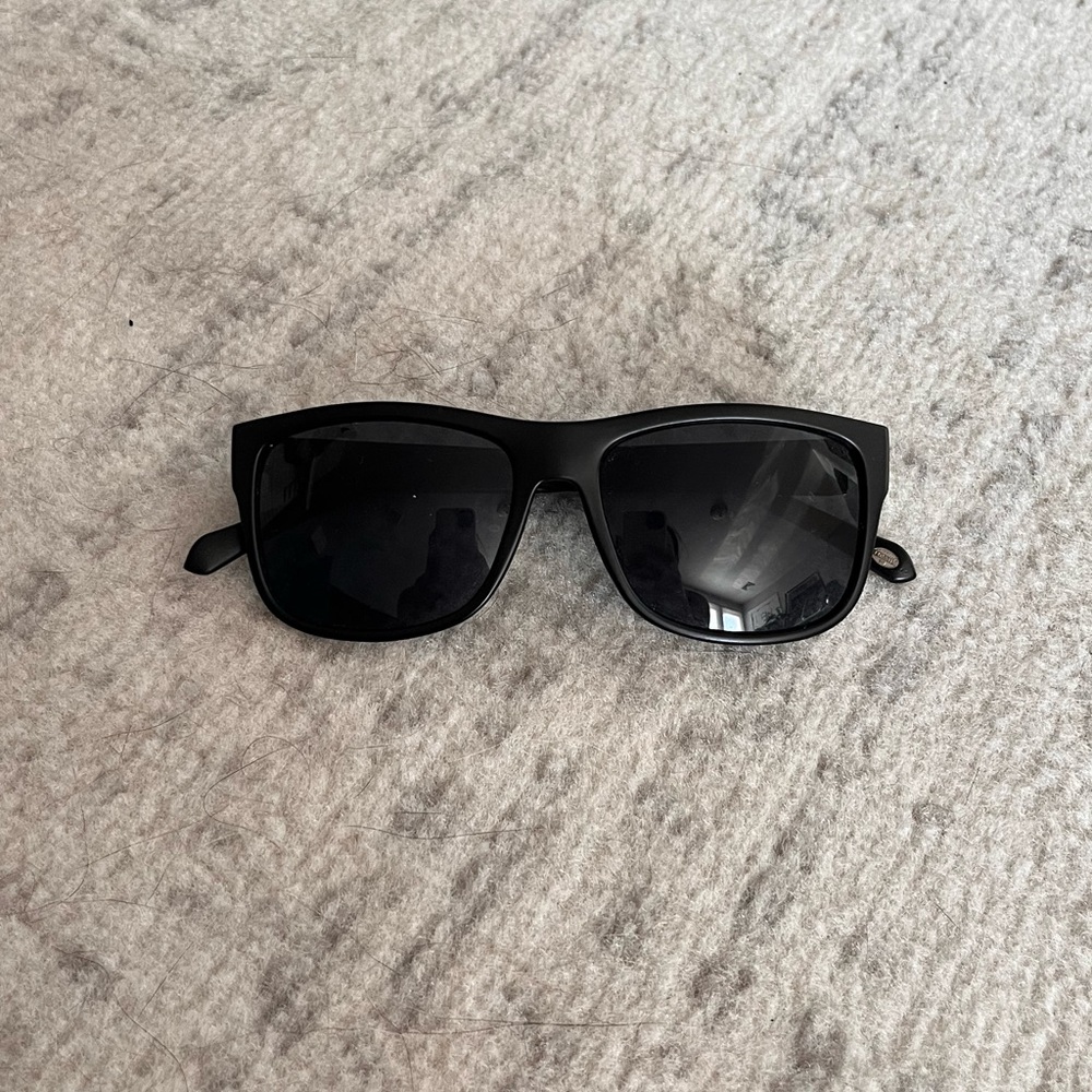 Fossil Sunglasses. OS.